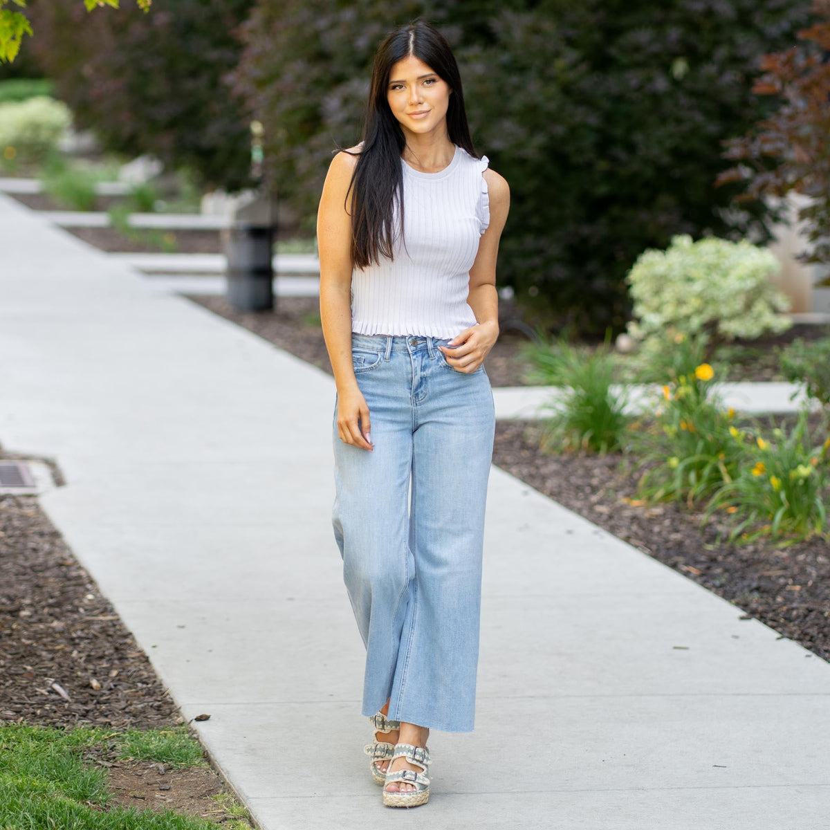 Color Name: Sleepless Color: Light Blue Cut: Skinny Rise: High-Rise, 10" Front Rise* Material: 93% COTTON, 5% POLYESTER, 2% SPANDEX Machine Wash Separately In Cold Water Stitching: Classic Fly: Zipper